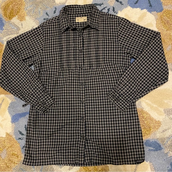 Woolrich Buffalo Plain Pintuck Top with Tie Back - Picture 2 of 5